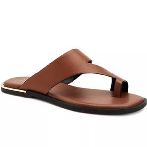 Sandals Women’s Alfani Freddee Toe-Ring Flat Sandals Chestnut 6M New!!